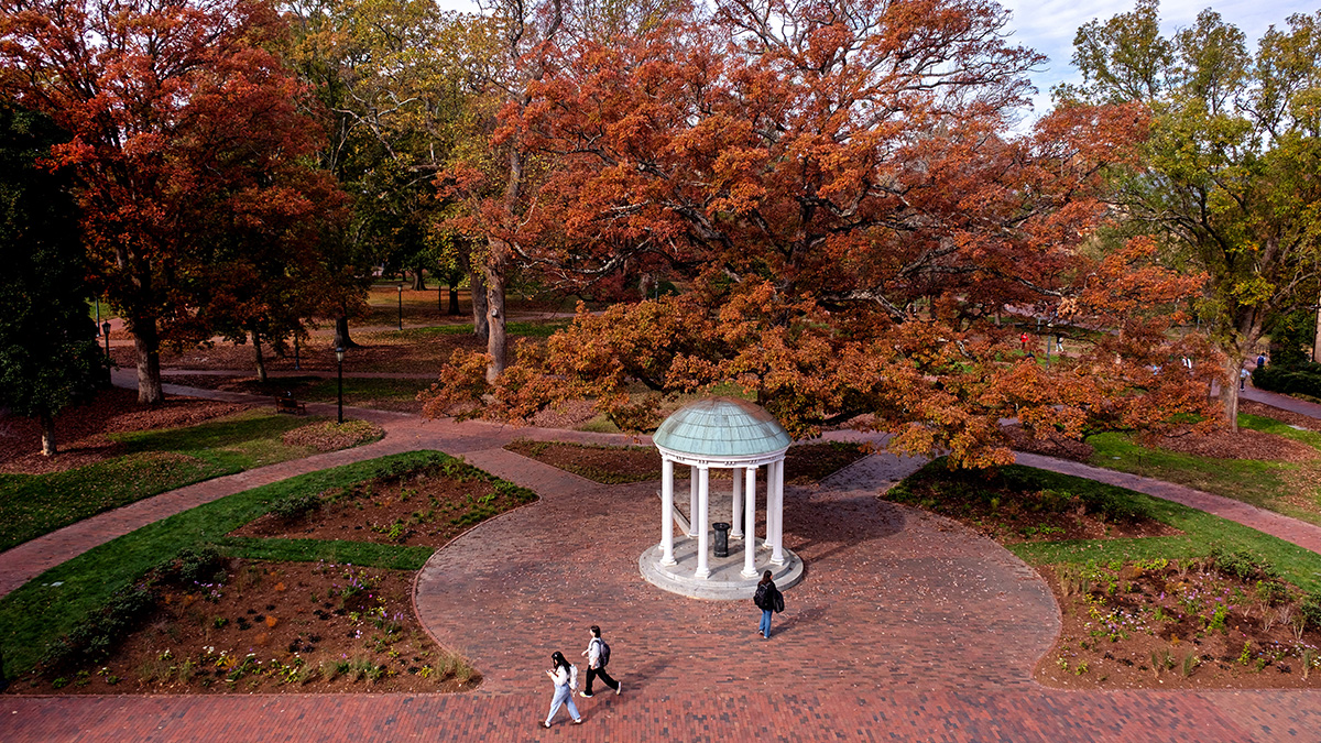 An photo of the Old Well in autumn.